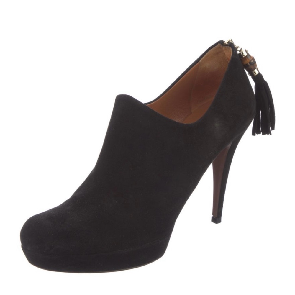 Authentic Gucci suede tassel accent boots, size 40.5, runs a half size small